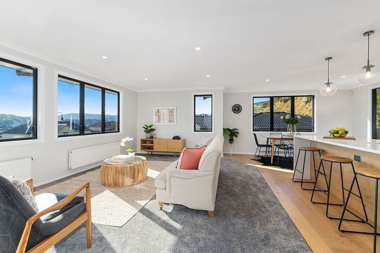 Photo of property in 13 Pacific View, Whitby, Porirua, 5024