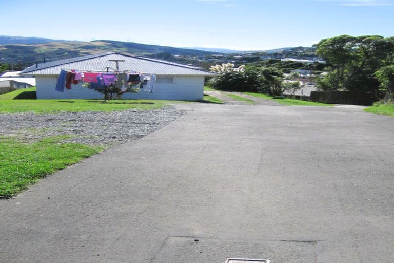 Photo of property in 191 Helston Road, Paparangi, Wellington, 6037