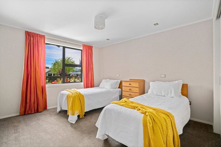 Photo of property in 48 Kelliher Drive, Wanaka, 9305