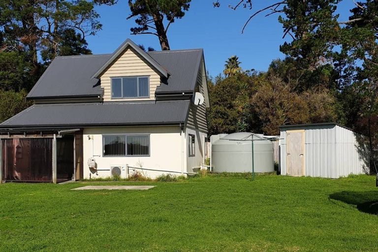 Photo of property in 76 Upper Harbour Drive, Greenhithe, Auckland, 0632