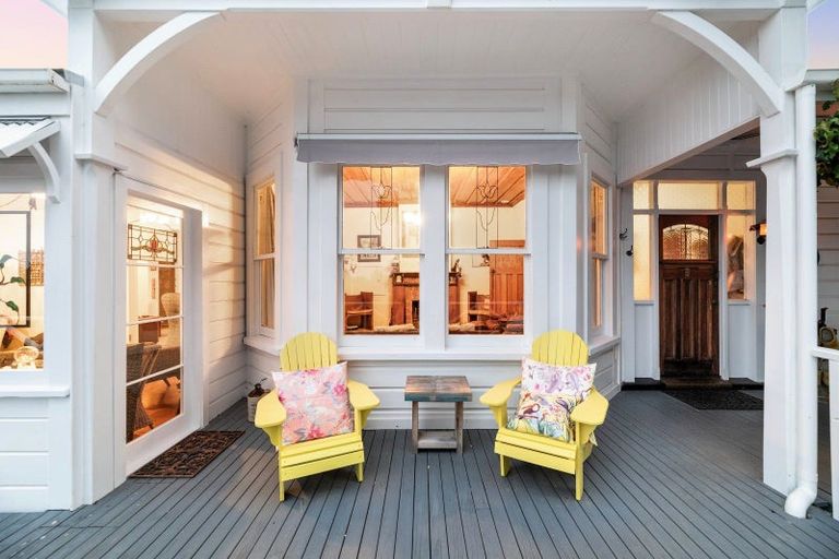 Photo of property in 19 Oliver Road, Eastern Beach, Auckland, 2012