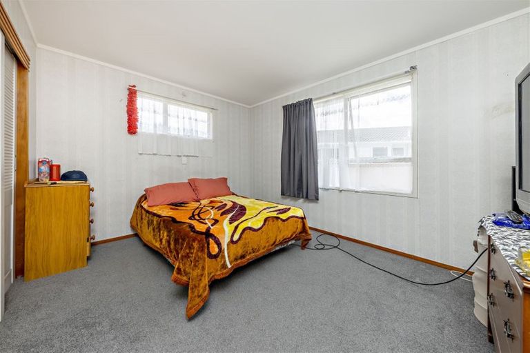 Photo of property in 32 Chantelle Place, Papatoetoe, Auckland, 2025