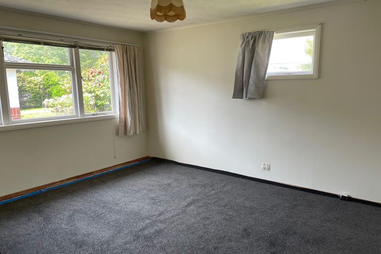 Photo of property in 8 Hall Grove, Ebdentown, Upper Hutt, 5018