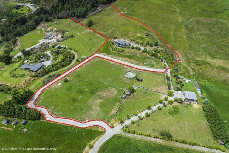 Photo of property in 41 Precipice Lane, Glenorchy, 9372