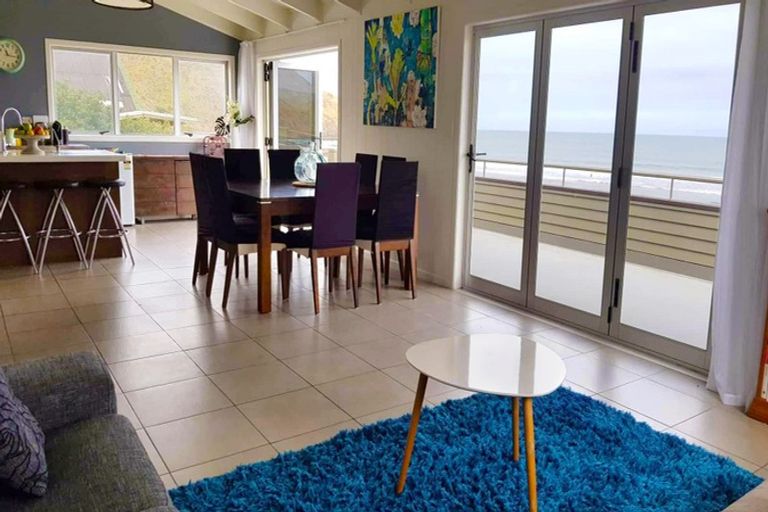 Photo of property in 23 Ocean View Road, Port Waikato, Tuakau, 2695