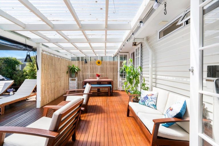 Photo of property in 68 Andrew Road, Howick, Auckland, 2010