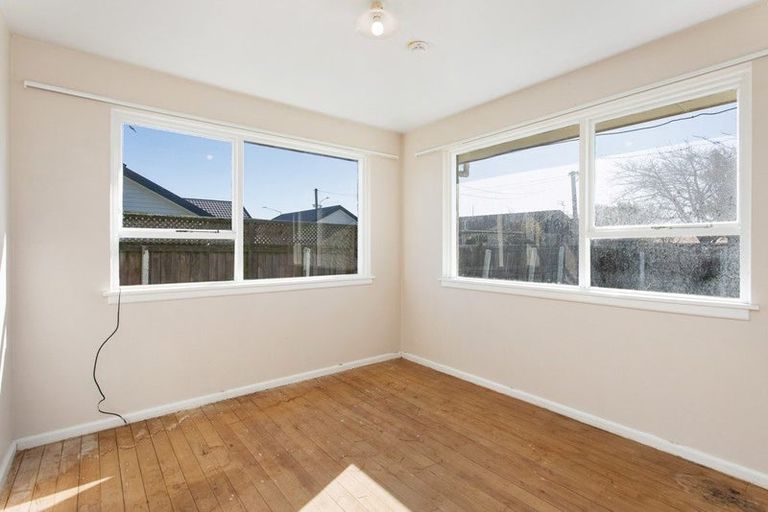 Photo of property in 452a Bower Avenue, Parklands, Christchurch, 8083