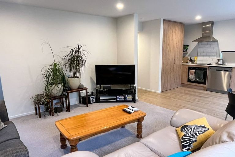 Photo of property in 2/16 Devon Street, Sydenham, Christchurch, 8023