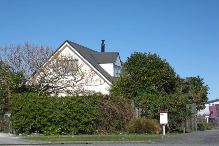 Photo of property in 22 Loris Place, Karoro, Greymouth, 7805