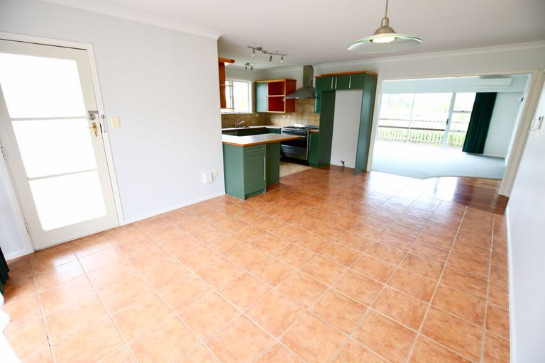 Photo of property in 18 Windsor Road, Maeroa, Hamilton, 3200