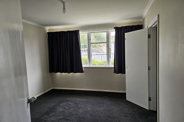 Photo of property in 33 Awarua Street, Elsdon, Porirua, 5022