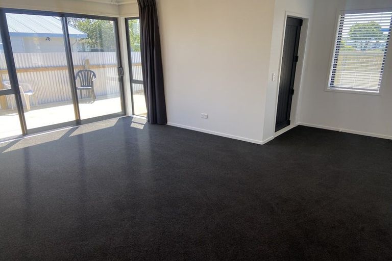 Photo of property in 77 Hillary Crescent, Maraenui, Napier, 4110