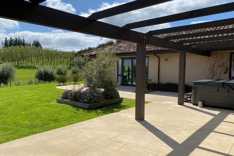 Photo of property in 10 Myra Evelyn Grove, Dairy Flat, Albany, 0792