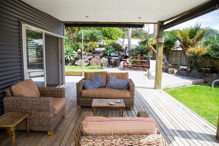 Photo of property in 19 Emmerdale Drive, Hahei, Whitianga, 3591