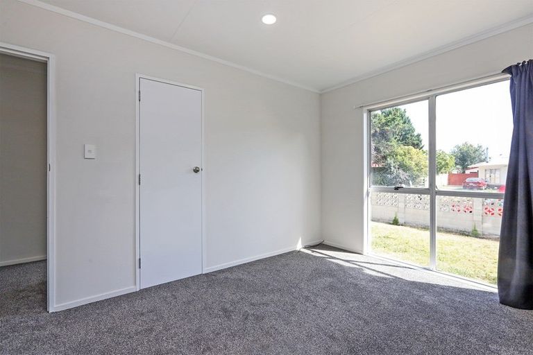 Photo of property in 14a Cartier Crescent, Flaxmere, Hastings, 4120