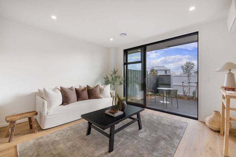 Photo of property in 6/2 Courtenay Street, St Albans, Christchurch, 8014