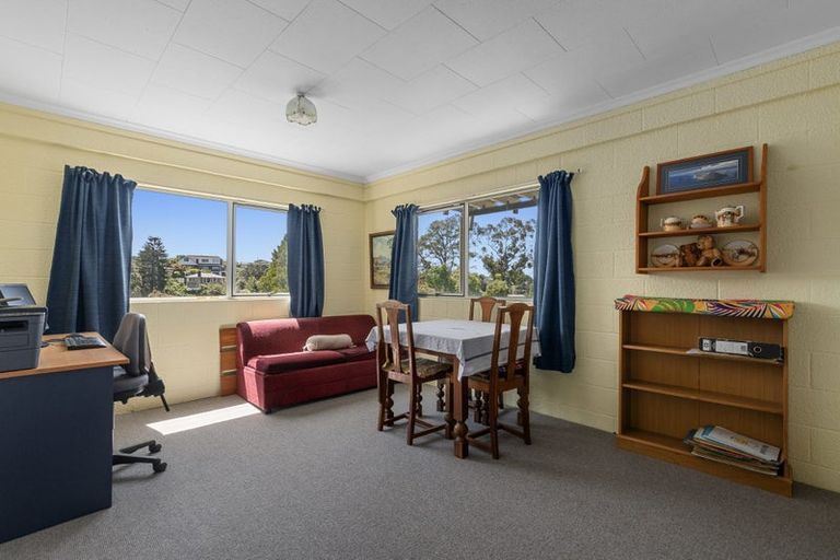 Photo of property in 15 Maungawhare Place, Otumoetai, Tauranga, 3110