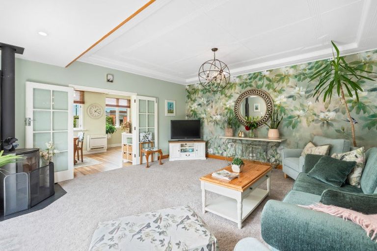 Photo of property in 16 Beaumaris Street, Outram, 9019