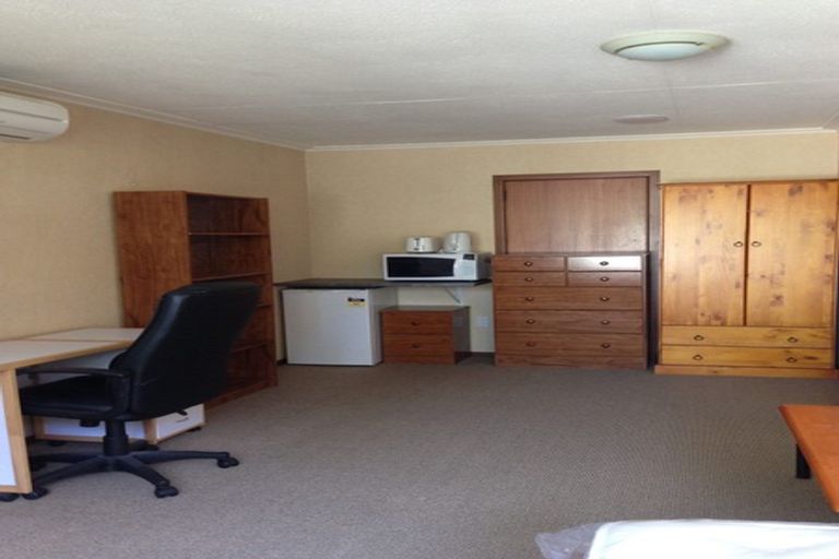 Photo of property in 52c Royal Terrace, Dunedin Central, Dunedin, 9016