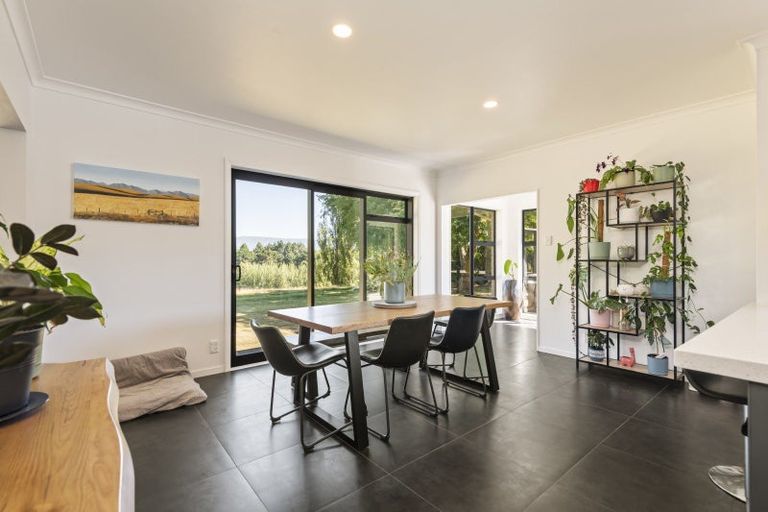 Photo of property in 227 Tipapakuku Road, Dannevirke, 4930