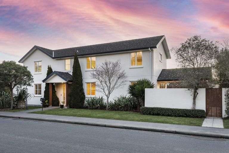 Photo of property in 16 Worsleys Road, Cracroft, Christchurch, 8025