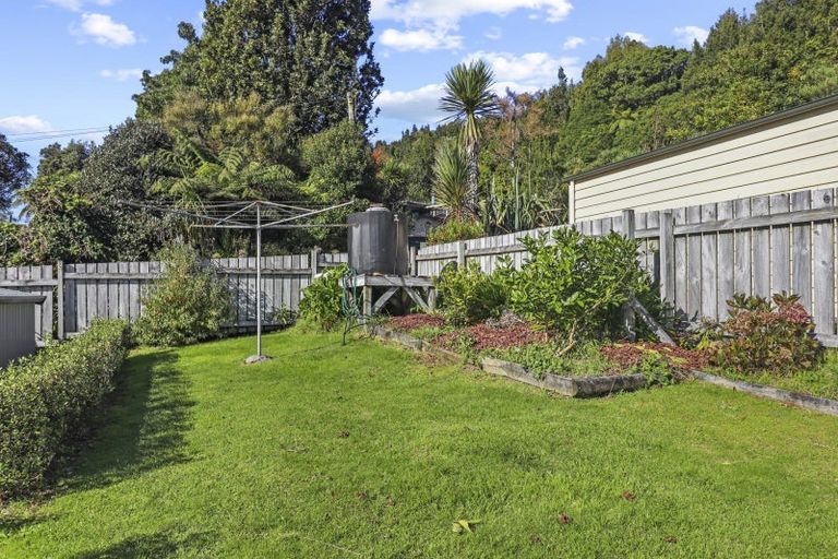 Photo of property in 42 Oxford Road, Lake Rotoma, Rotorua, 3074