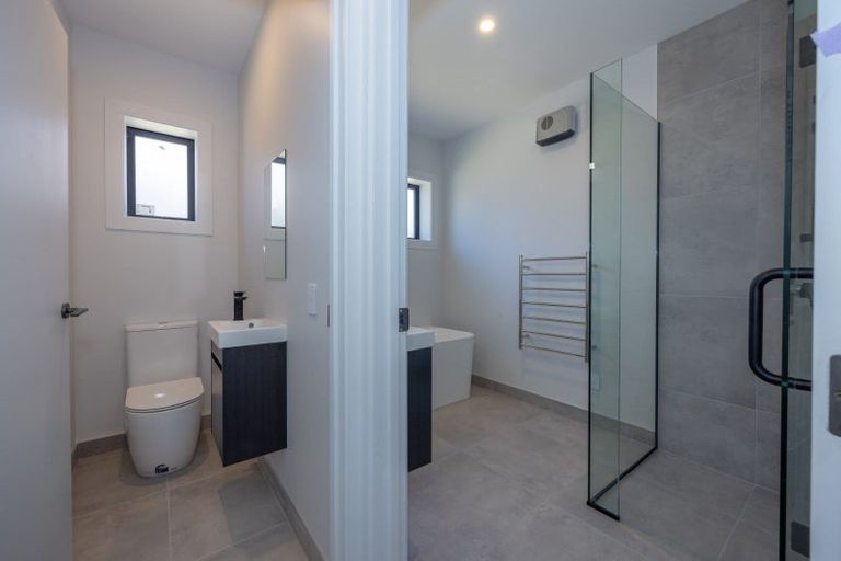 Photo of property in 27 The Heights Avenue, Wanaka, 9305