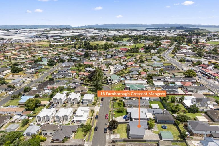 Photo of property in 18 Farnborough Crescent, Mangere, Auckland, 2022
