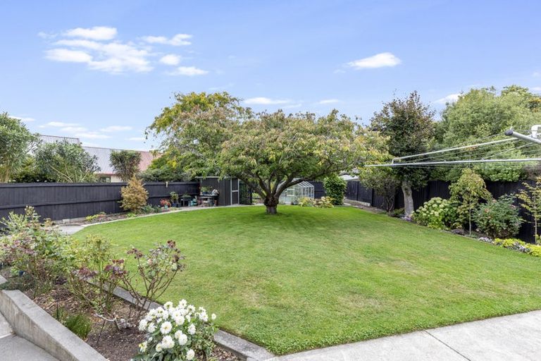 Photo of property in 81 Dunbarton Street, Redwood, Christchurch, 8051