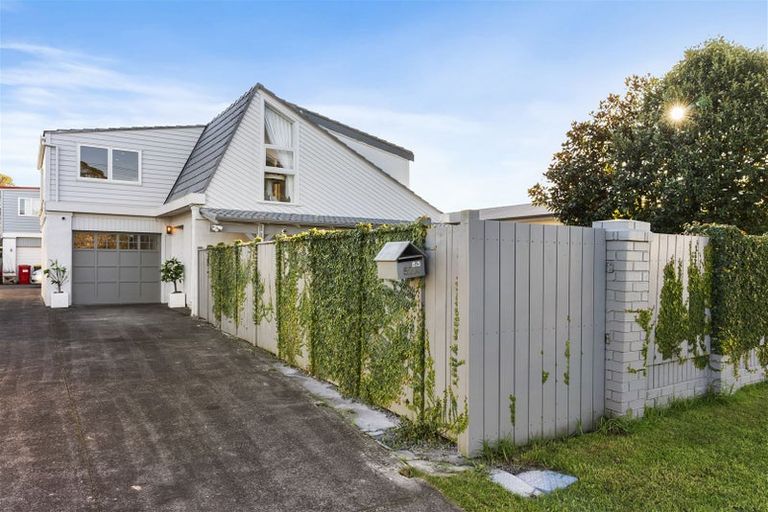 Photo of property in 52a Hatton Road, Orewa, 0931