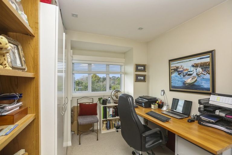 Photo of property in 15a Glen Almond Street, New Plymouth, 4310