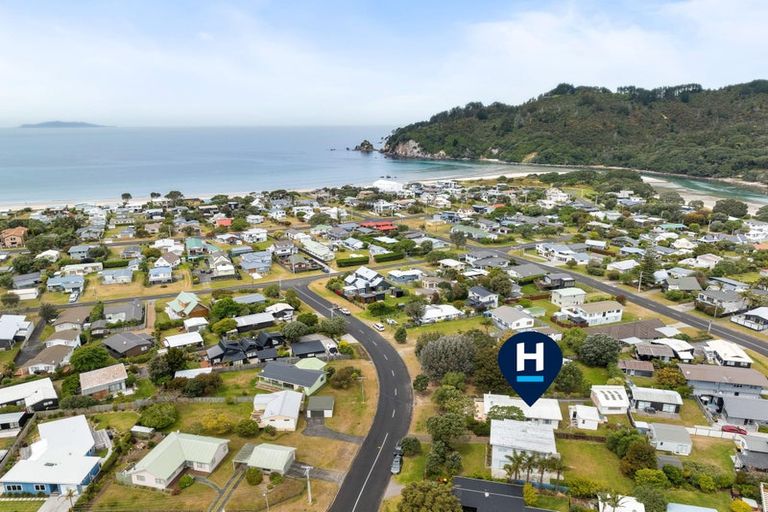 Photo of property in 419 Linton Crescent, Whangamata, 3620
