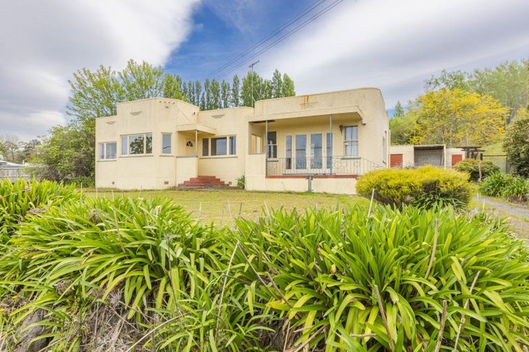 Photo of property in 114 High Street, Waipawa, 4210