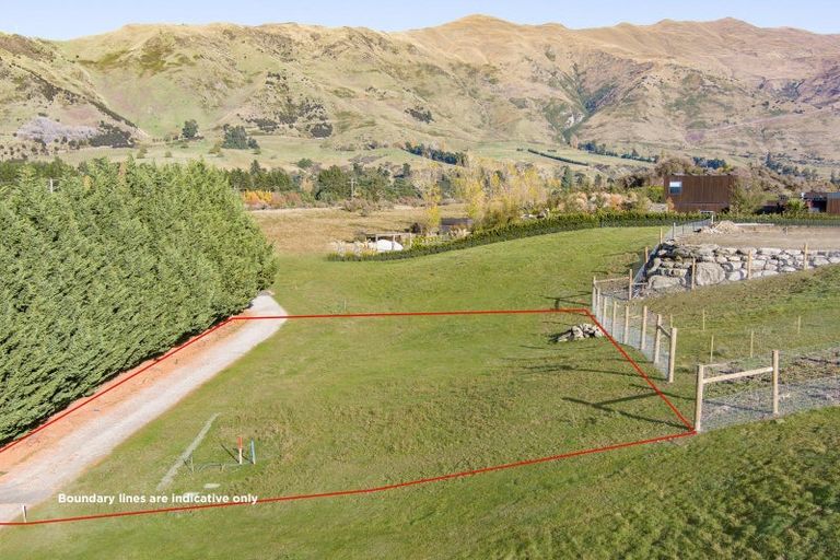 Photo of property in West Meadows Drive, Wanaka, 9305