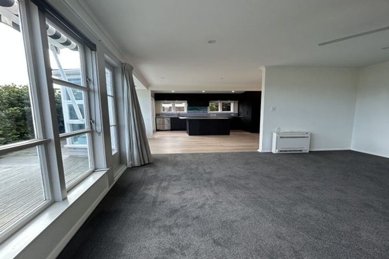 Photo of property in 29 Seatoun Heights Road, Miramar, Wellington, 6022