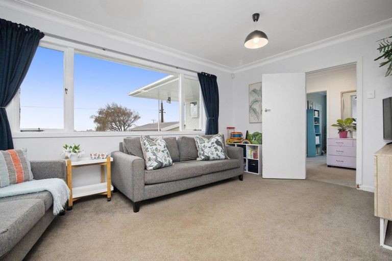 Photo of property in 142 Karioitahi Road, Waiuku, 2683