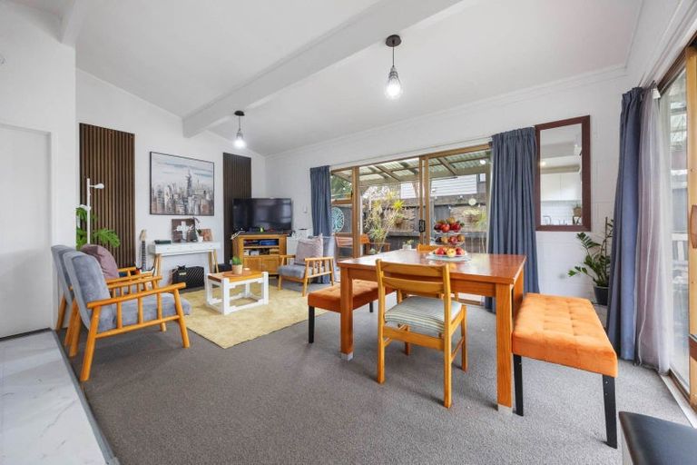 Photo of property in 1/312 Royal Road, Massey, Auckland, 0614