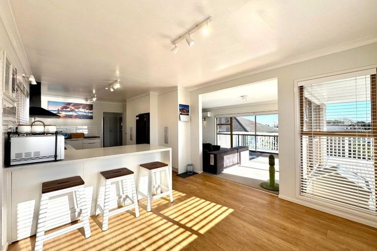 Photo of property in 3/26 Grande Vue Road, Hillpark, Auckland, 2102