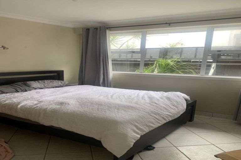Photo of property in 2/171 Marine Parade, Mount Maunganui, 3116