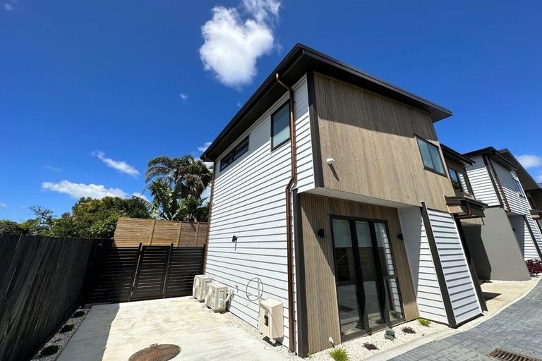 Photo of property in 81b Matipo Road, Mairangi Bay, Auckland, 0630