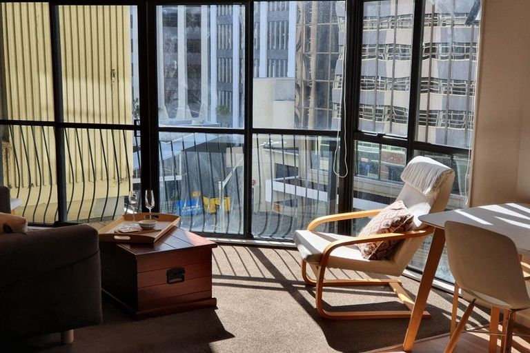 Photo of property in Terrace Garden Apartments, 2e/120 The Terrace, Wellington Central, Wellington, 6011