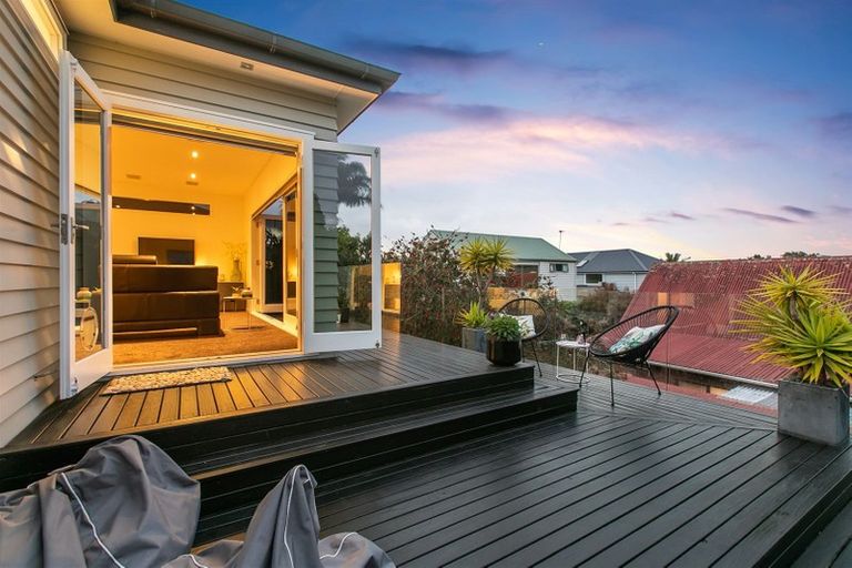 Photo of property in 41 Shackleton Road, Mount Eden, Auckland, 1024