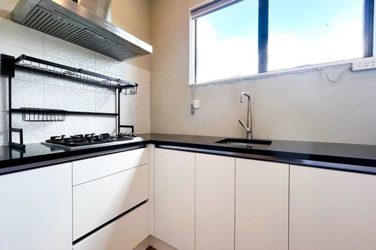 Photo of property in 12 Mantis Lane, Hobsonville, Auckland, 0616