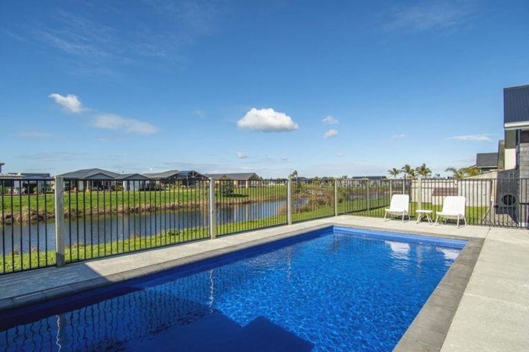 Photo of property in 34 Cassinia Close, Papamoa Beach, Papamoa, 3118