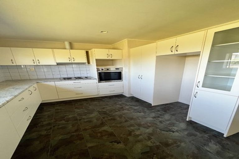 Photo of property in 15 Law Street, Torbay, Auckland, 0630