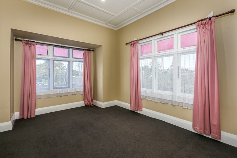 Photo of property in 23 Francis Drake Street, Waipukurau, 4200