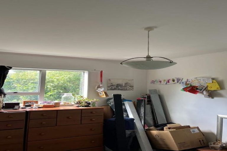 Photo of property in 10 Martin Grove, Normandale, Lower Hutt, 5010