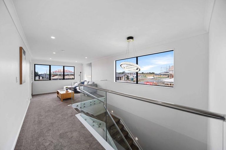 Photo of property in 17 Kaitiaki Drive, Clarks Beach, 2122