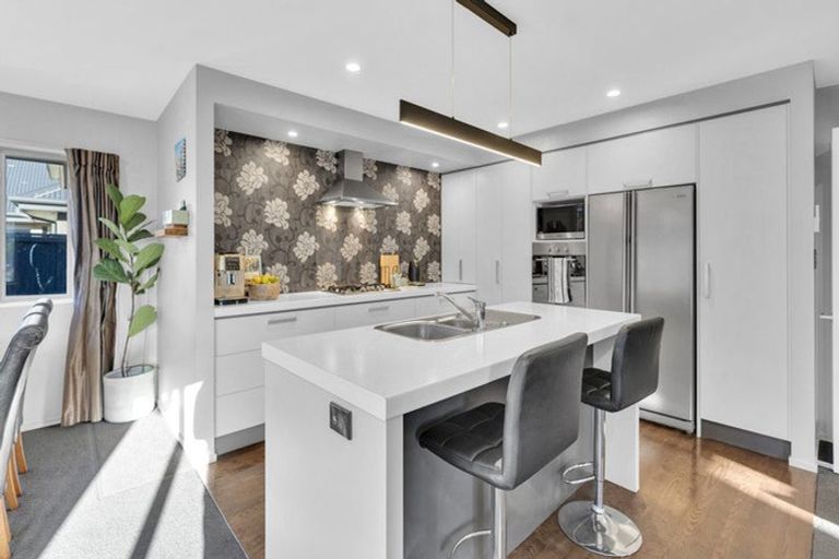Photo of property in 14 Bernice Crescent, Yaldhurst, Christchurch, 8042
