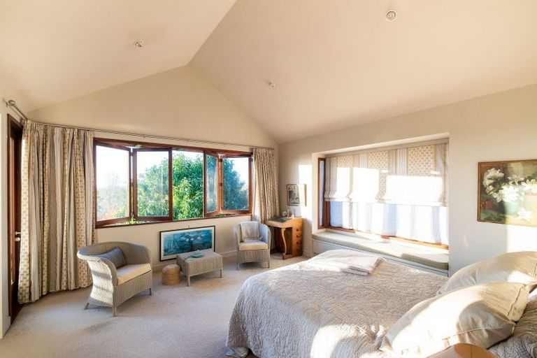 Photo of property in 1a Gillean Street, Havelock North, 4130